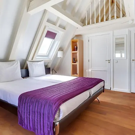 בית הארחה City-centre, Canal-house, Luxurious , Stylish Bedroom, Ensuite Bathroom