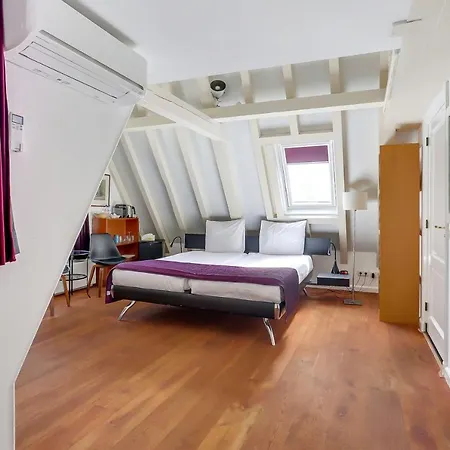 בית הארחה City-centre, Canal-house, Luxurious , Stylish Bedroom, Ensuite Bathroom *